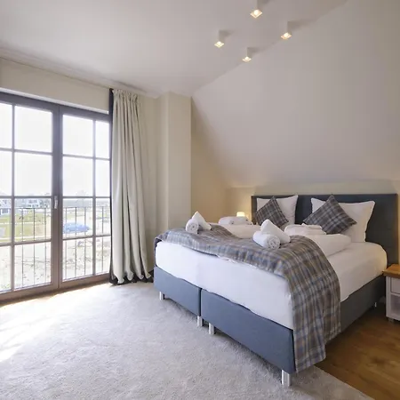 Ferienhaus Reetland Am Premium Reetdachvilla Mit 3 Schlafzimmern, Sauna Und Kamin H13 *