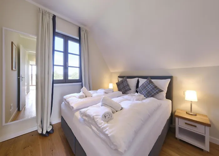 펜션 Reetland Am Premium Reetdachvilla Mit 3 Schlafzimmern, Sauna Und Kamin H13 드란스케
