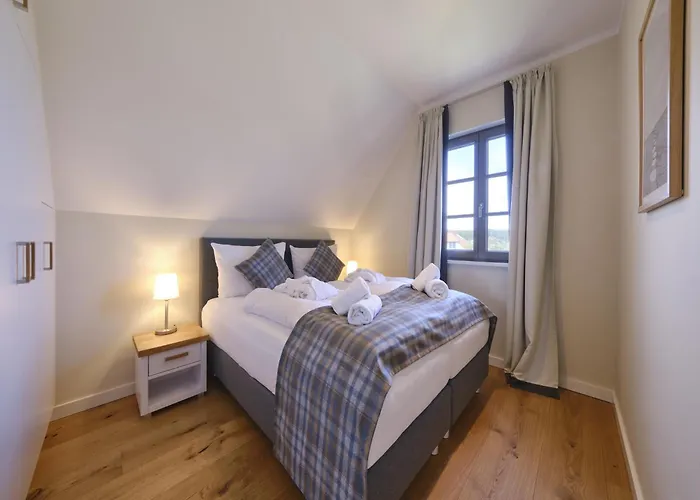 Reetland Am Premium Reetdachvilla Mit 3 Schlafzimmern, Sauna Und Kamin H13 펜션 드란스케